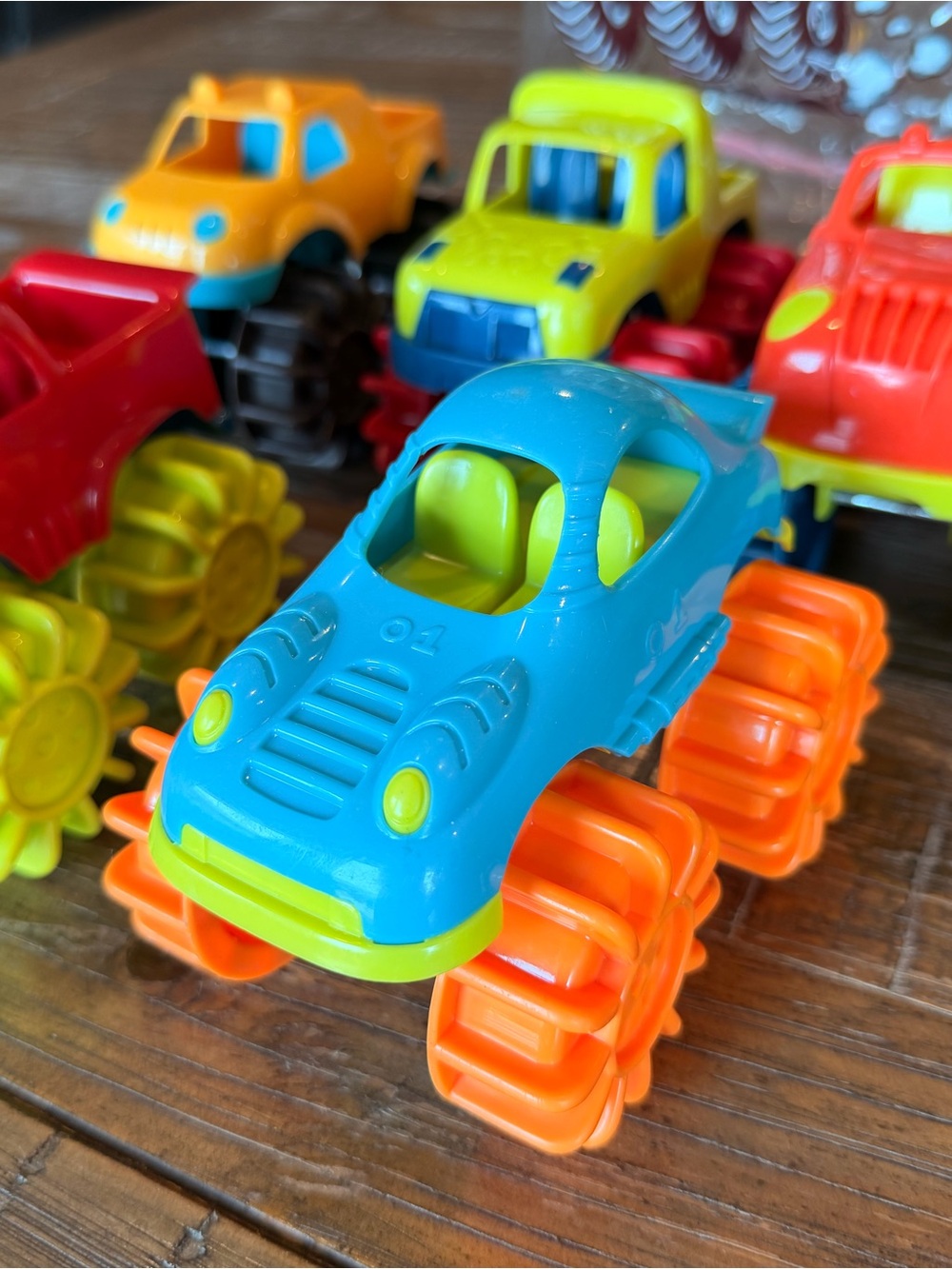 Kids Clear Carry Bag with 5 Colorful Track-Wheel Toy Cars
